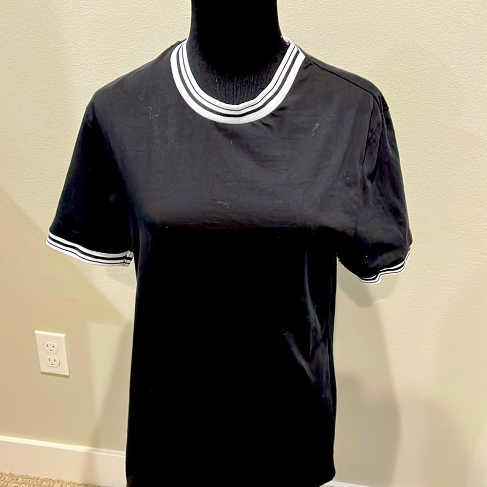 ASOS brand top, size small, size small. Unisex style.